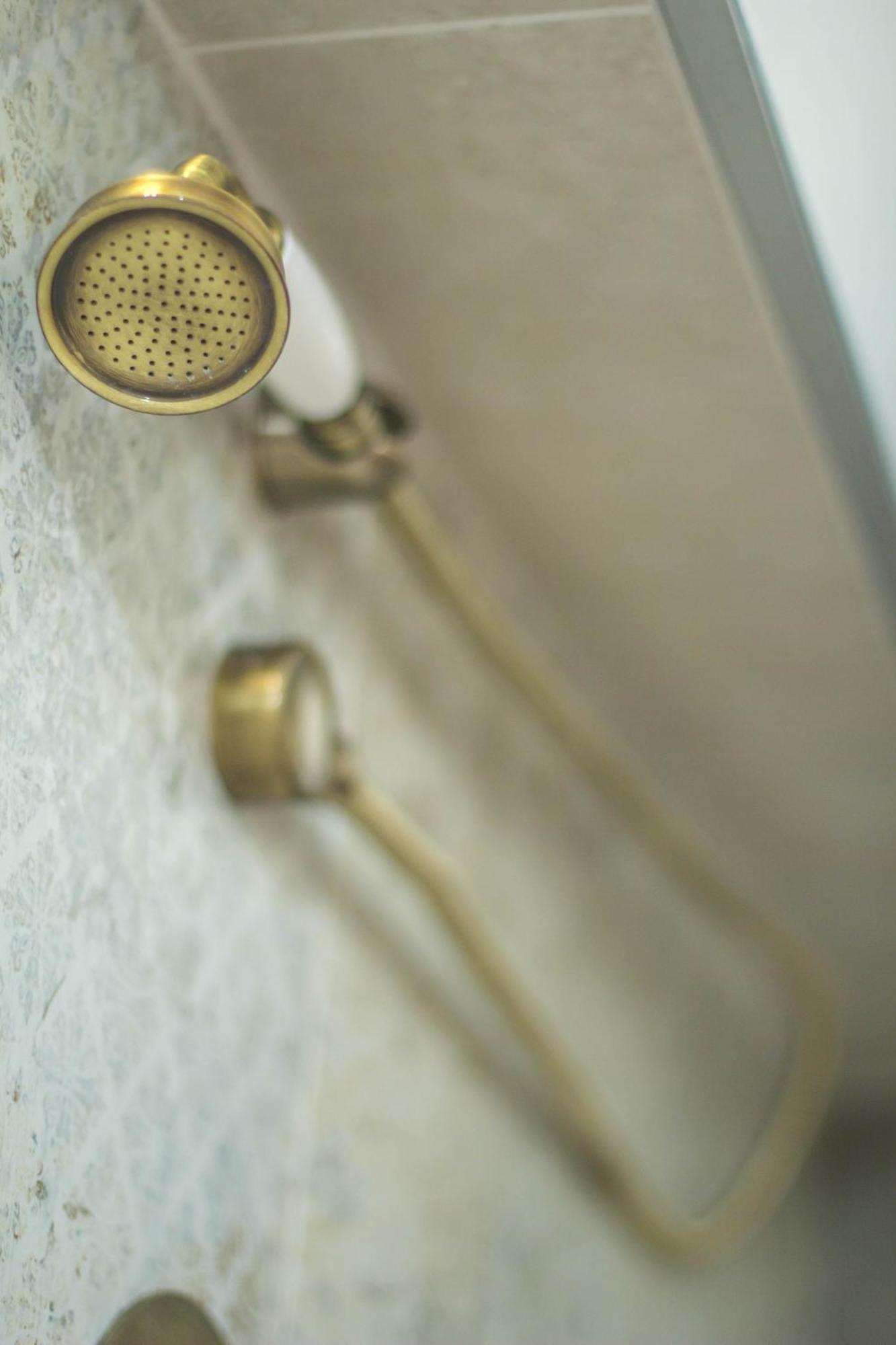 Lion'S Bridge Boutique 2Bdrm Apt, Top Center Gem صوفيا المظهر الخارجي الصورة