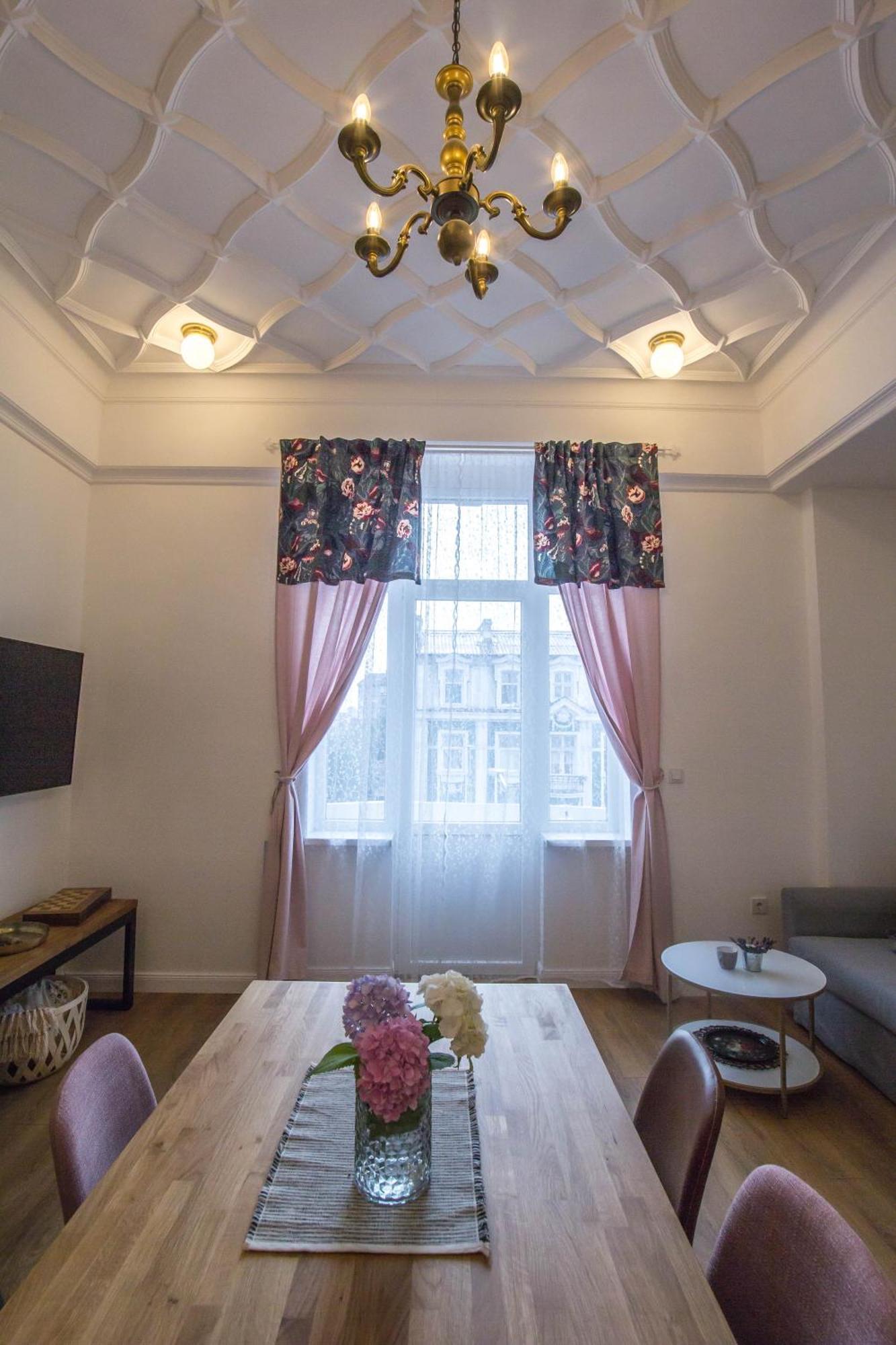 Lion'S Bridge Boutique 2Bdrm Apt, Top Center Gem صوفيا المظهر الخارجي الصورة